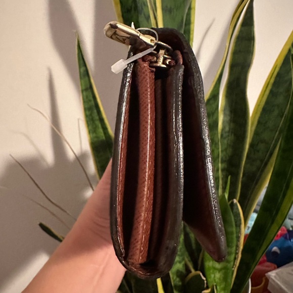 Authentic Louis Vuitton Monogram Tressor Wallet - Picture 4 of 16